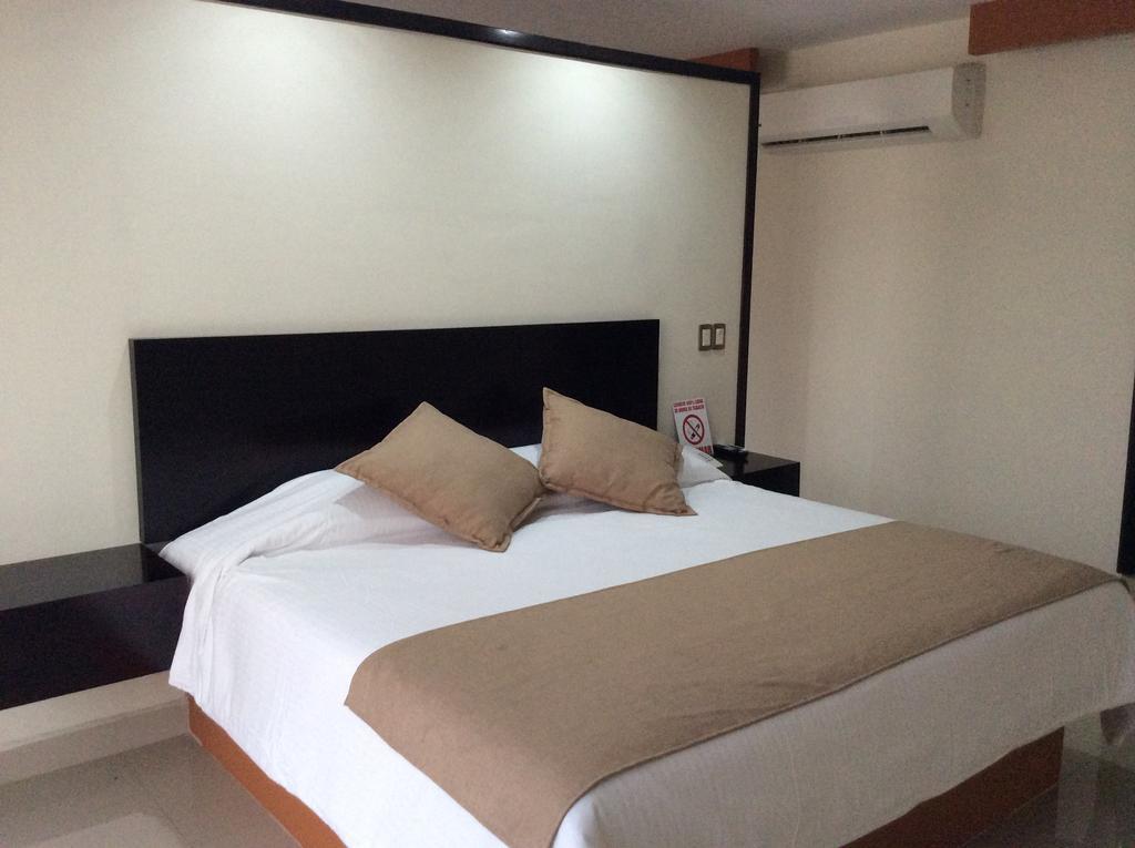 Hotel La Media Luna Inn Huejutla de Reyes Pokoj fotografie