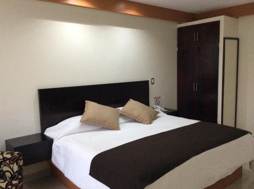 Hotel La Media Luna Inn Huejutla de Reyes Pokoj fotografie